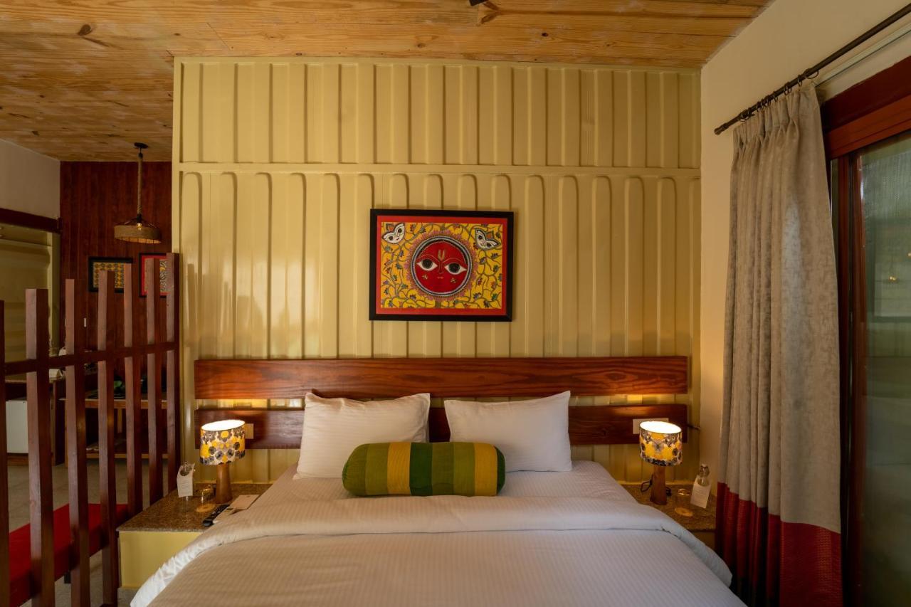 Hotel Tree Of Life Ecotainers Agra à Agra  Extérieur photo