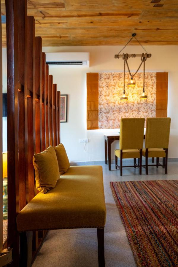 Hotel Tree Of Life Ecotainers Agra à Agra  Extérieur photo